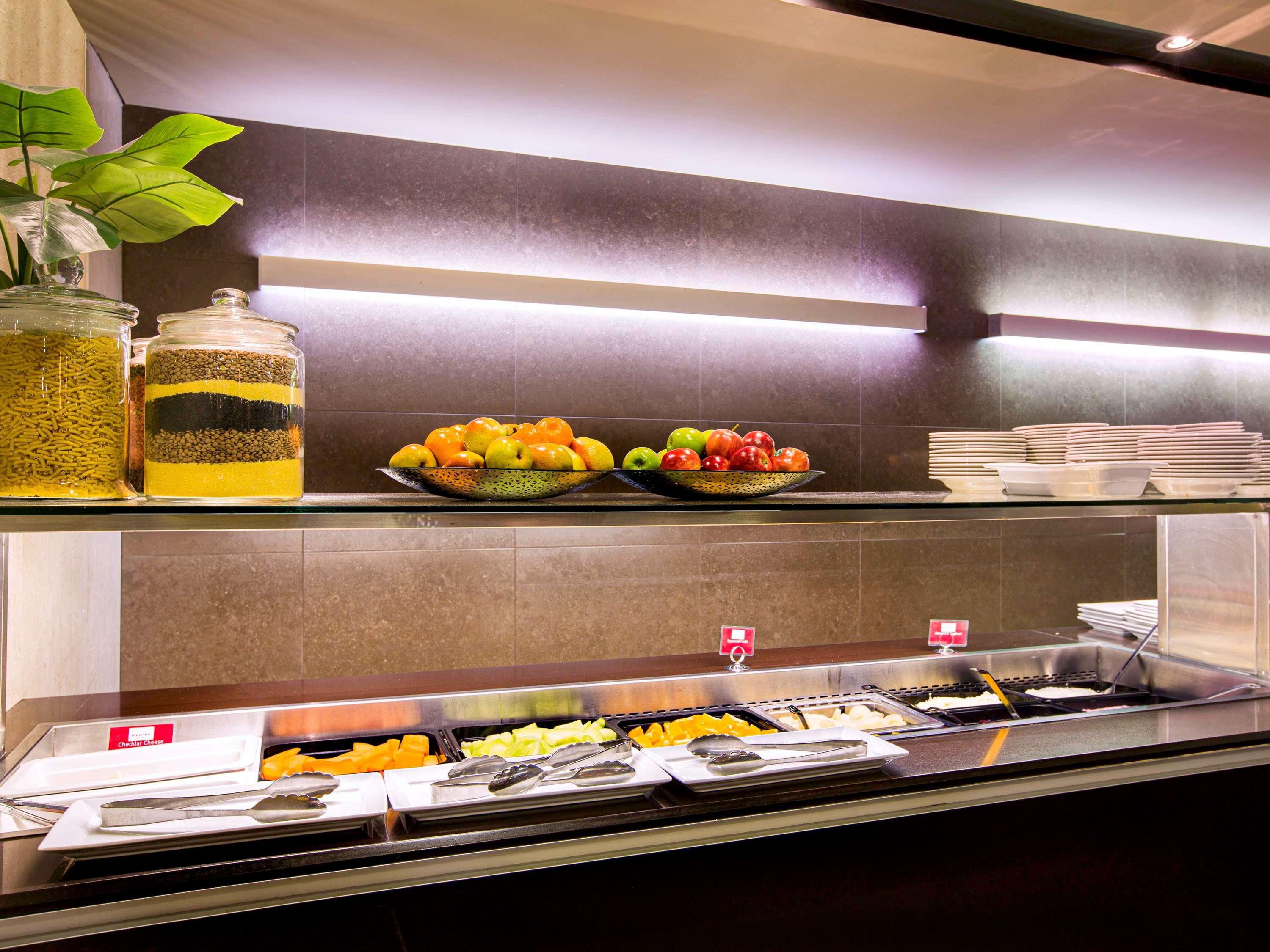 Mercure Sydney Liverpool Esterno foto
